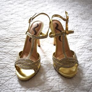 Strappy Gold Heels / Size 8